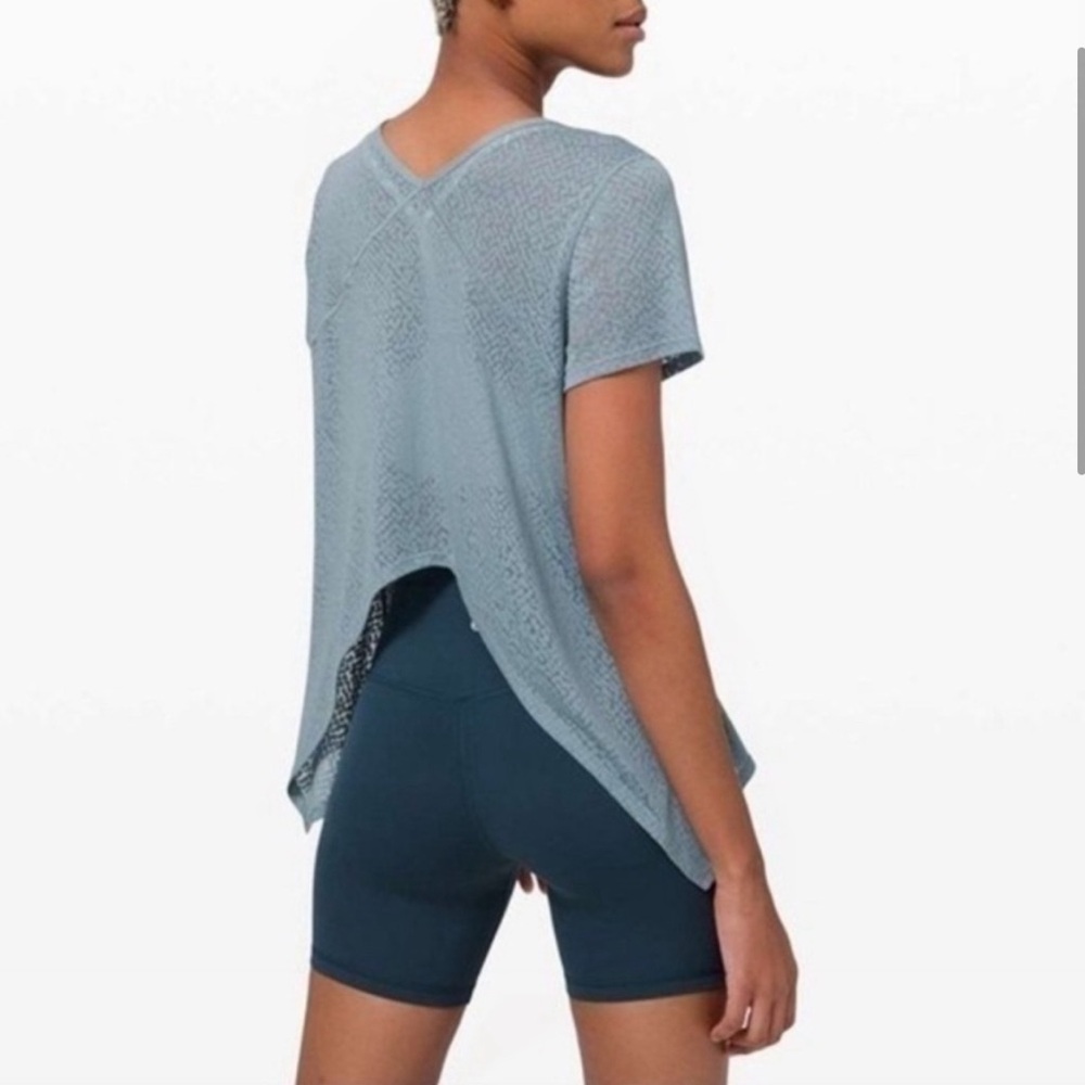 Lululemon Loop Around Tee